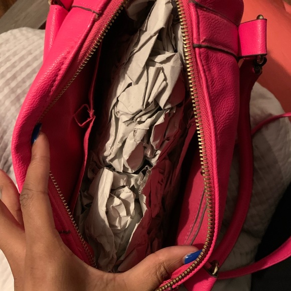 Handbag - Picture 3 of 4